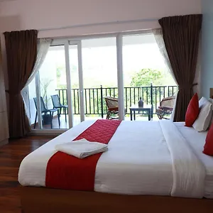 Winter Crystal Hotel Vagamon